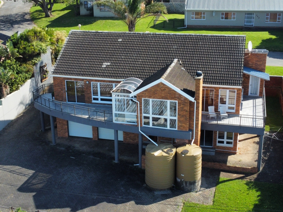 6 Bedroom Property for Sale in Cintsa East Eastern Cape